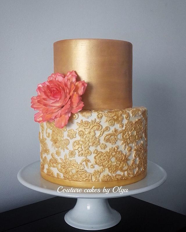 Gold laces cake - Decorated Cake by Couture cakes by Olga - CakesDecor