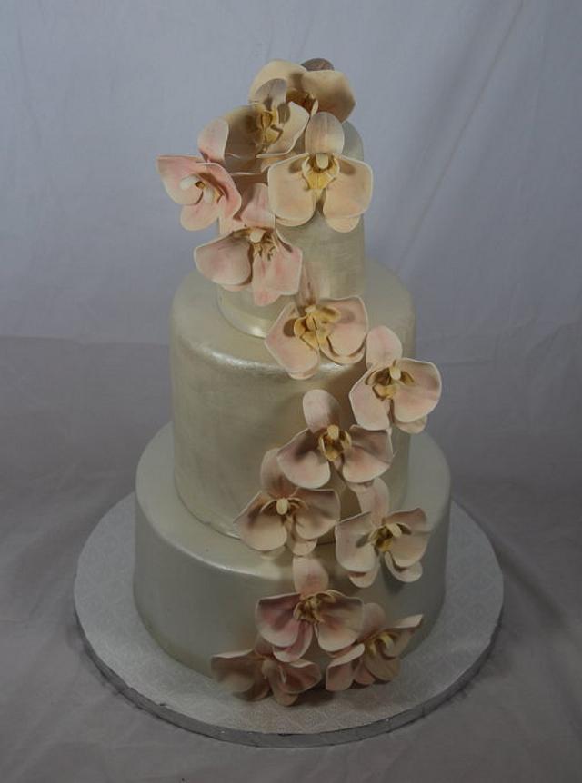 Orchid wedding cake - Decorated Cake by soods - CakesDecor