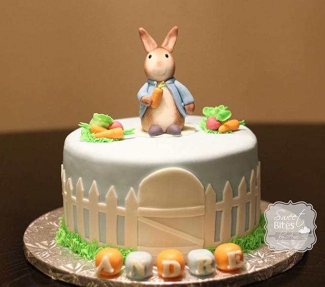 Peter Rabbit Cake - Decorated Cake by Sweet Bites by Ana - CakesDecor