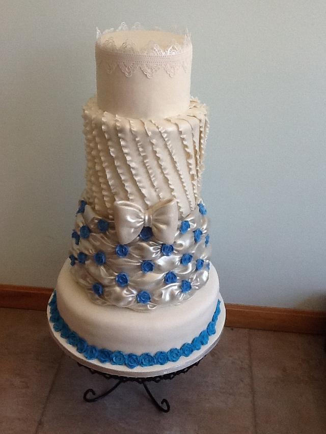 Silver and blue - Cake by CreacionesNancy - CakesDecor