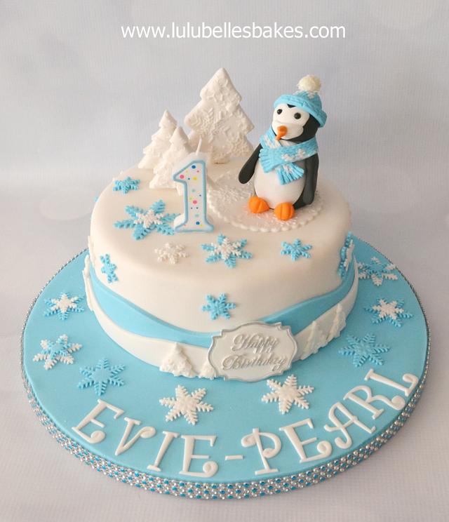 Winter Wonderland - Decorated Cake by Lulubelle's Bakes - CakesDecor