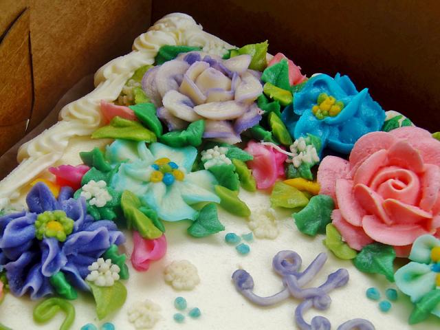 Buttercream floral sheet cake