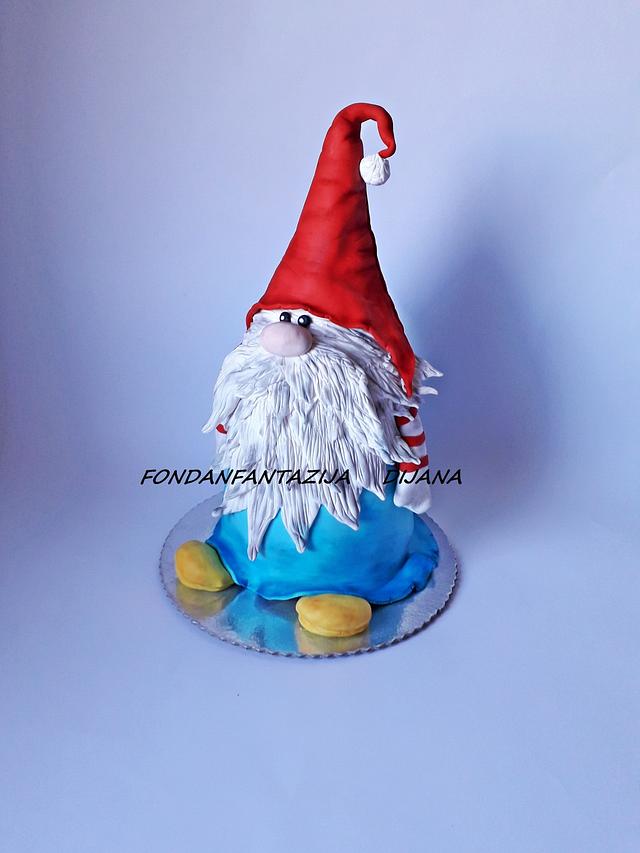 Gnome cake - Cake by Fondantfantasy - CakesDecor