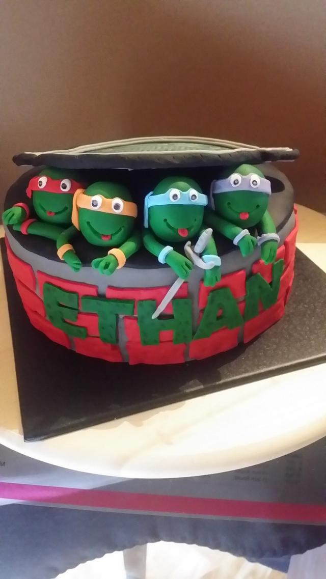 novelty cake Cake by Helen's cakes CakesDecor