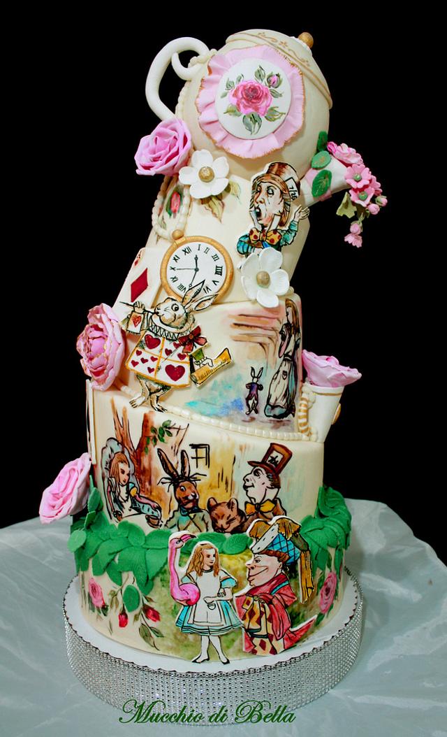 Alice in Wonderlandthemed Wedding Cake by Mucchio di