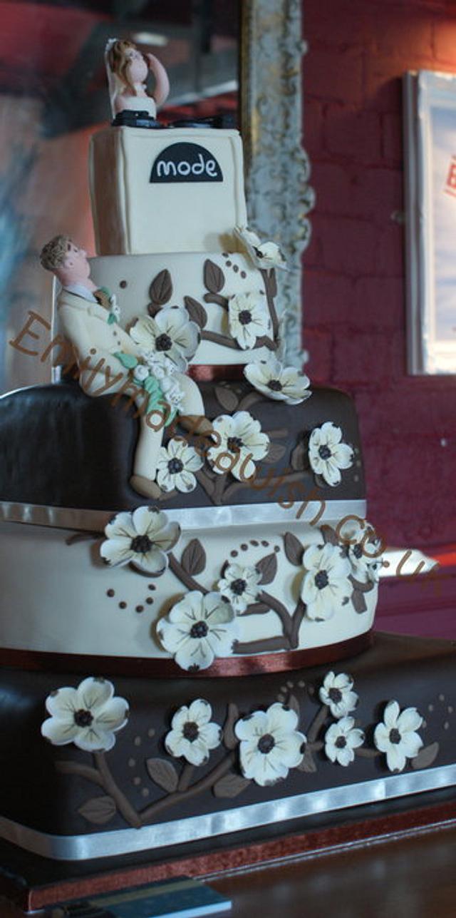 Four Tier Chocolate Wedding Cake Cake By Sarah Russell Cakesdecor