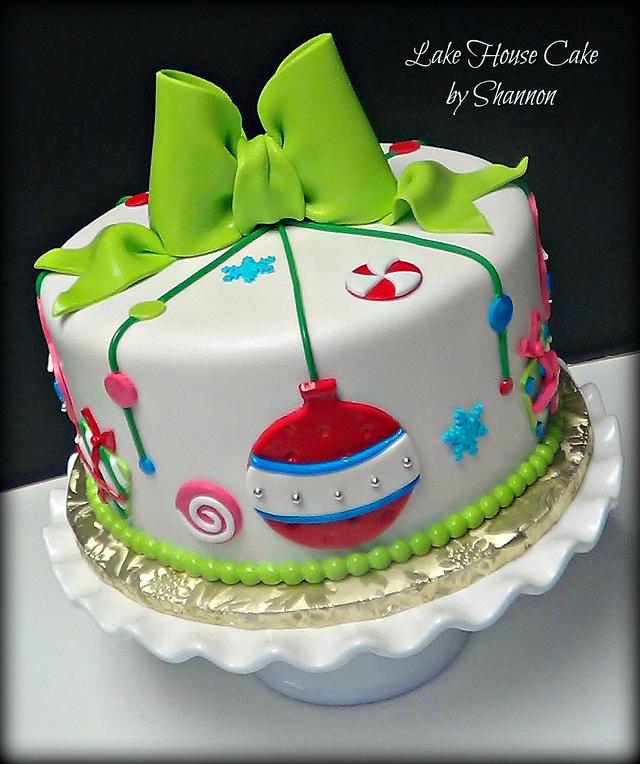Christmas Birthday Cake By Lakehousecakebyshannon Cakesdecor