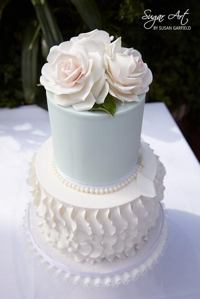 Roses & Petals - Decorated Cake by Susan - CakesDecor