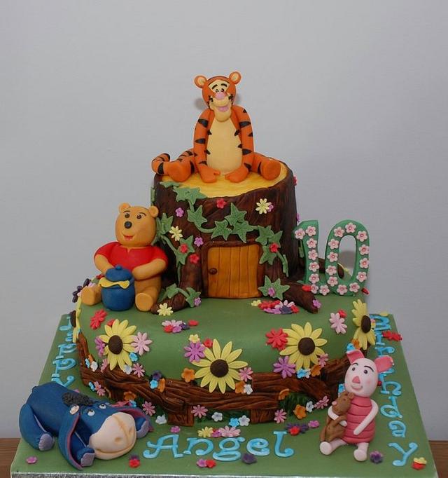 Winnie the Pooh - Decorated Cake by Cushty cakes - CakesDecor