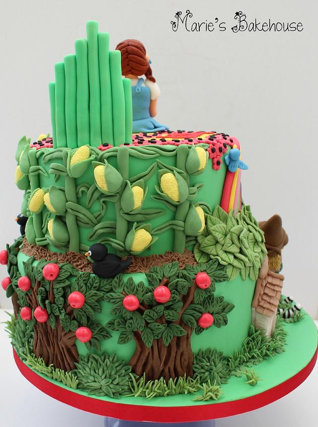 Wizard of Oz Cake- Gold winner from Cake International