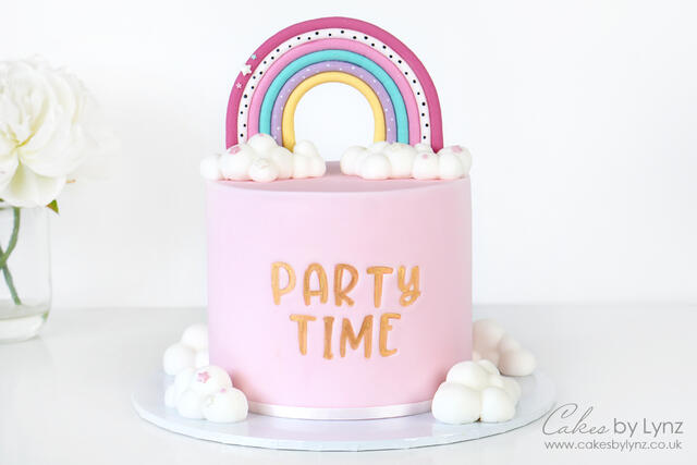 Rainbow Cake Tutorial With DIY Template | Craftsy | Craftsy