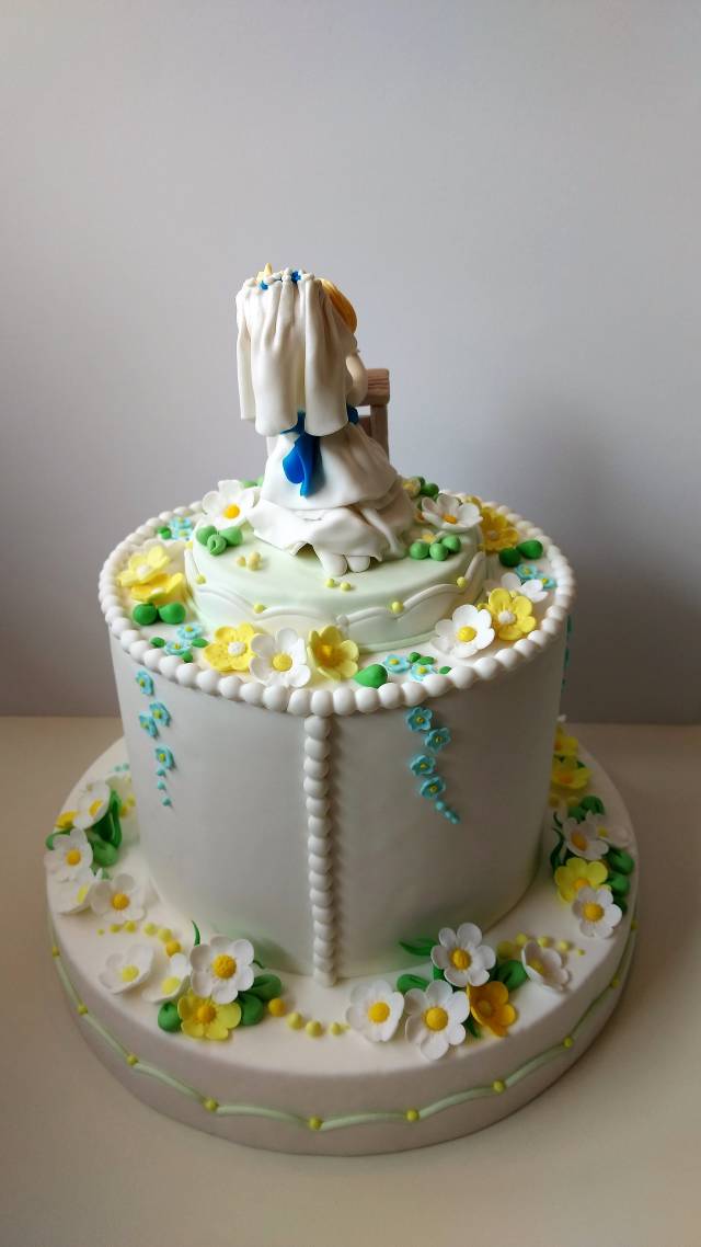 First Communion cake - Decorated Cake by Clara - CakesDecor
