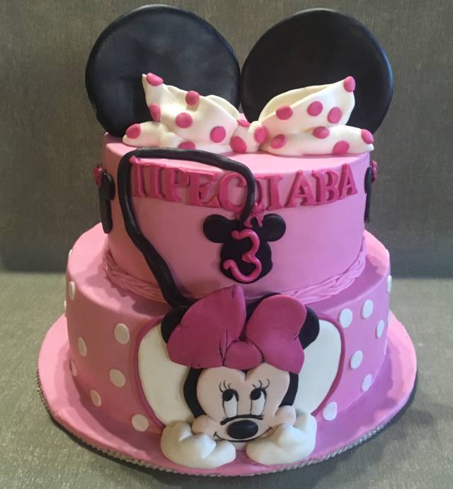 Minnie Mouse - Decorated Cake by Doroty - CakesDecor