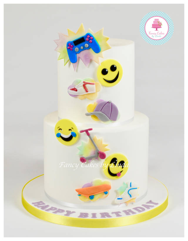 Торт с мастичными фигурками, Confectionery & Bakery Tyumen, buy at a price  of 4600 RUB, Cakes on SladkiyLad with delivery | Flowwow