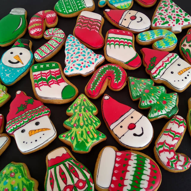 Christmas cookies - Decorated Cookie by Dragana - CakesDecor