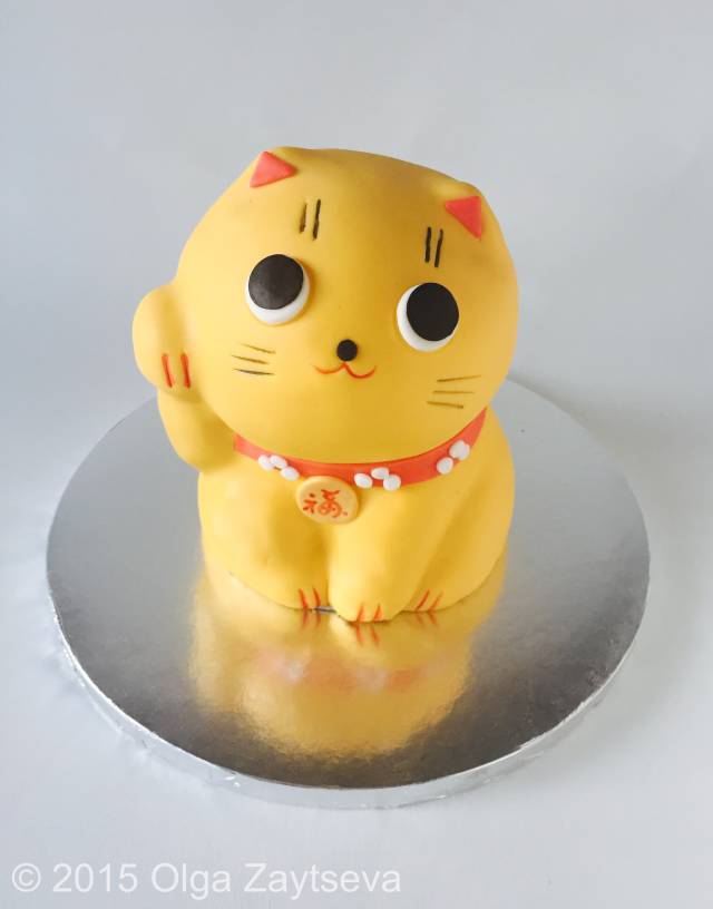 Lucky Fortune Cat Prosperity Cake