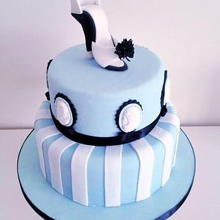 Cakes by prettypetal - CakesDecor