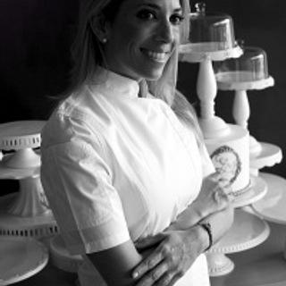 Maria Paula Robles