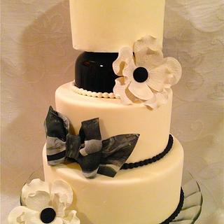 Cakes ged Yellow And Black Wedding Cake Cakesdecor