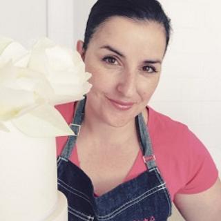 Sweet Tiers - Helena Kastanis