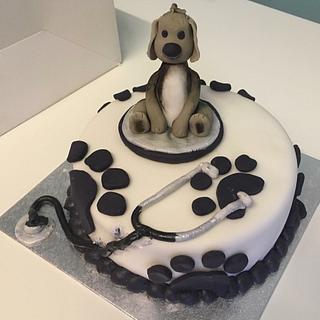 paw print cakes