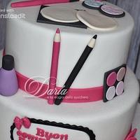 Make up cake