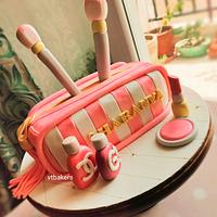 Makeup pouch cake