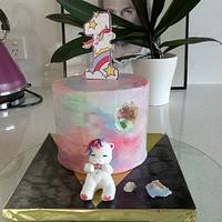 Fat baby unicorn cake 