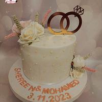 "Engagement cake &cupcakes"