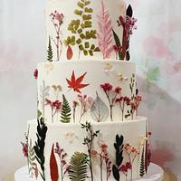 Dried flowers wedding cake