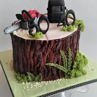 Stump cake with Chainsaw