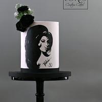 Amy Winehouse - cake by Lori Mahoney (Lori's Custom - CakesDecor