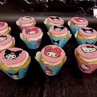 "Hellow Kitty cake & cupcakes"