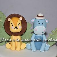 Baby safari cake