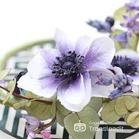 Wafer Paper ART - Wafer Paper Flowers Wreath - no wires - 100% Wafer paper.