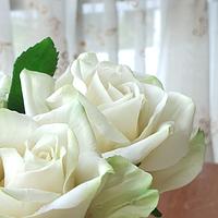 Gumpaste White Rose 