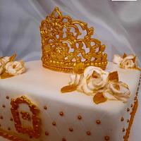 "Royal White & Gold cake"