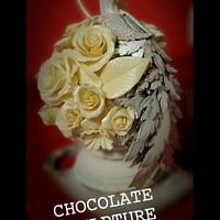 WEEDDING CAKE WITH PURE CHOCOLATE SCULPTURE THE BIRDS OF HAPPINESS
