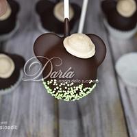 Mickey mouse safari cakepops