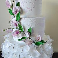 Sweet peas wedding cake