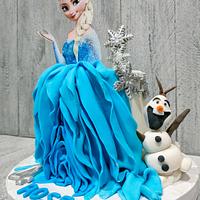 Frozen cake by lolodeliciouscake 💙