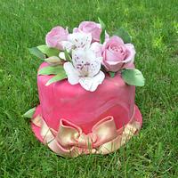 Cake with gum paste flowers