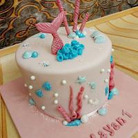 "Little Mermaid tail cake"
