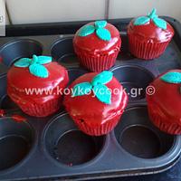 Snow White Cake with <Red apple> Cupcakes