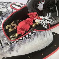 3d helmet cake with roses