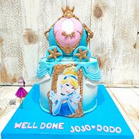 Cinderella Carriage Cake by lolodeliciouscake 💙💙