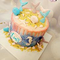 "Mermaid tail cake"