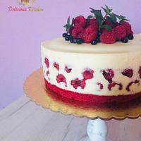 Raspberry velvet cake