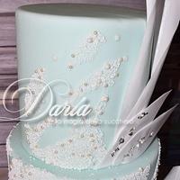 Tiffany and pearls cake