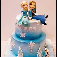 Anna and Elsa cake